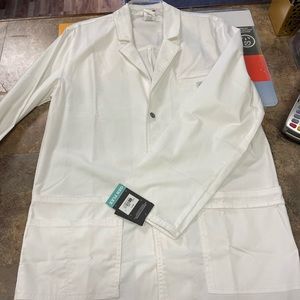 Dickies Men’s 31” Snap Front Lab Coat